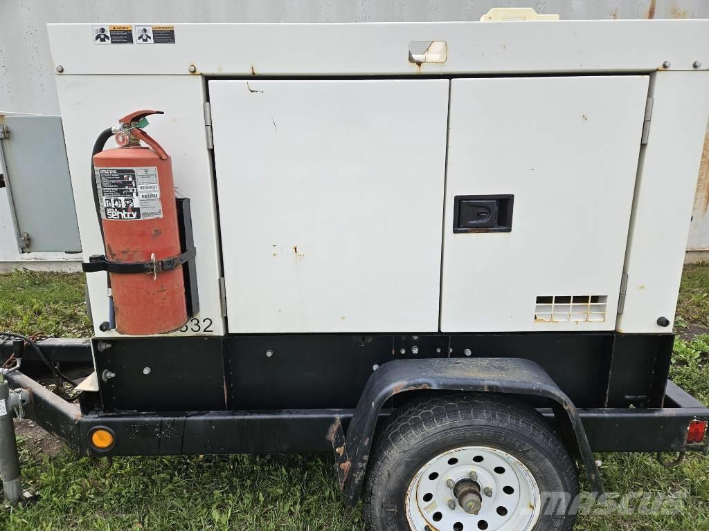 MultiQuip DCA 25 KVA Geradores Diesel