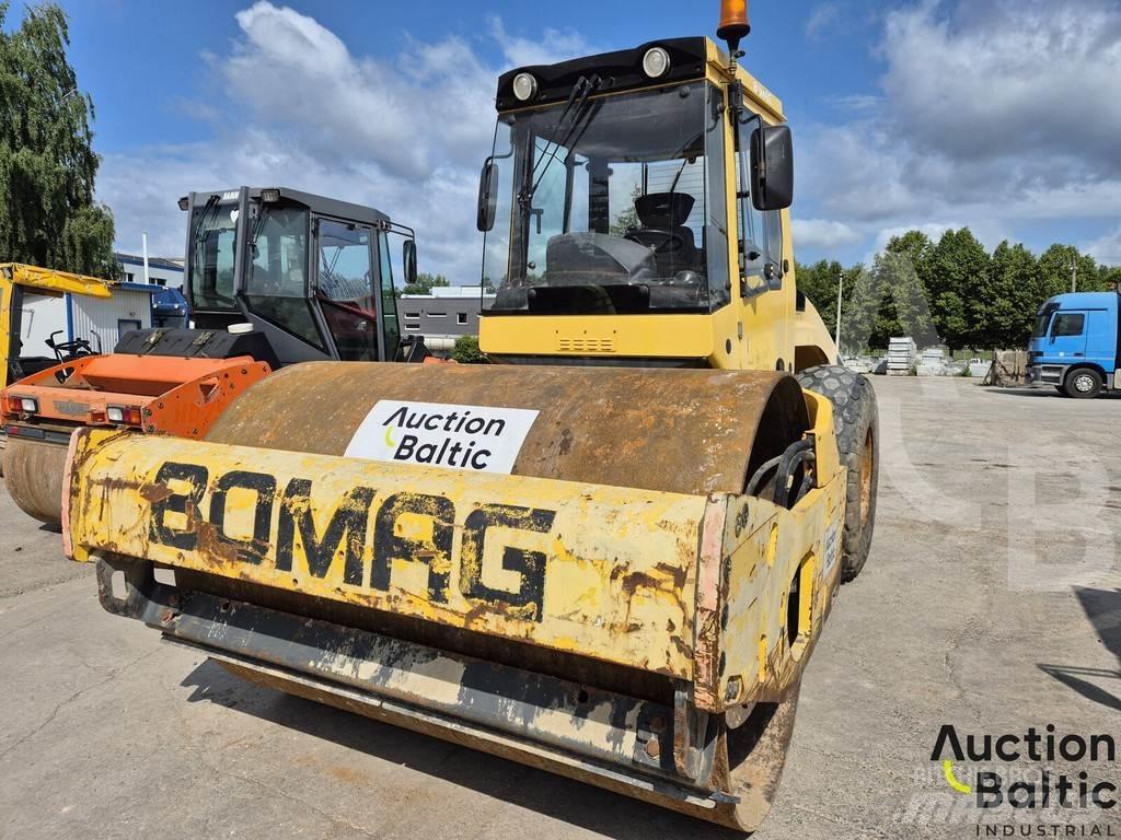 Bomag BW 211 D-4 Cilindros Compactadores monocilíndricos