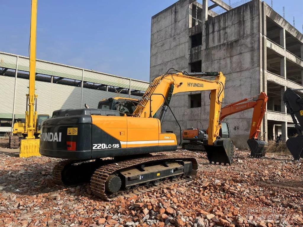 Hyundai R220 Escavadoras de rastos