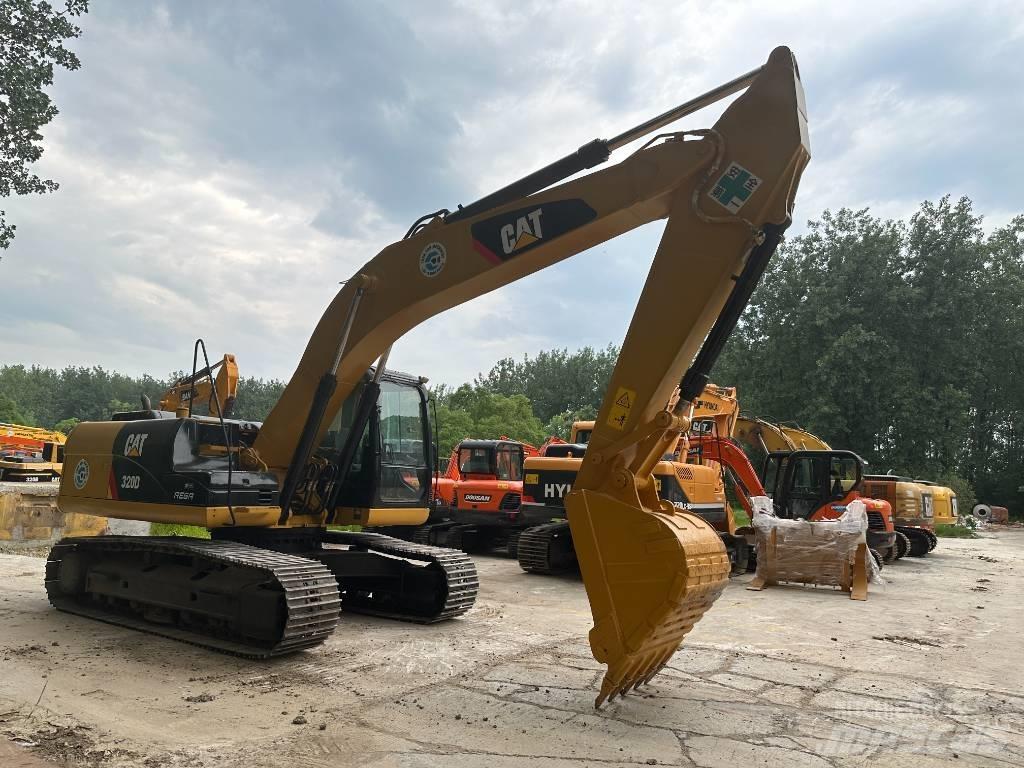 CAT 320D Escavadoras de rastos