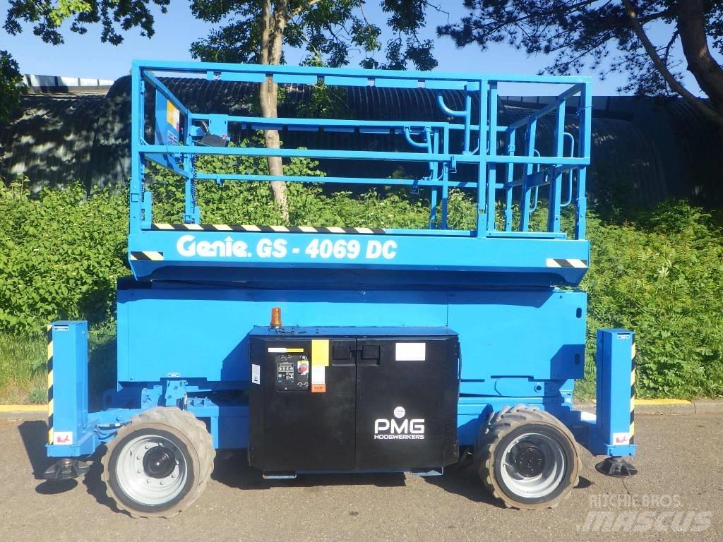 Genie GS4069DC Elevadores de tesoura