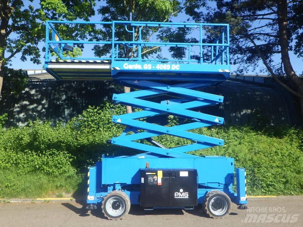 Genie GS4069DC Elevadores de tesoura