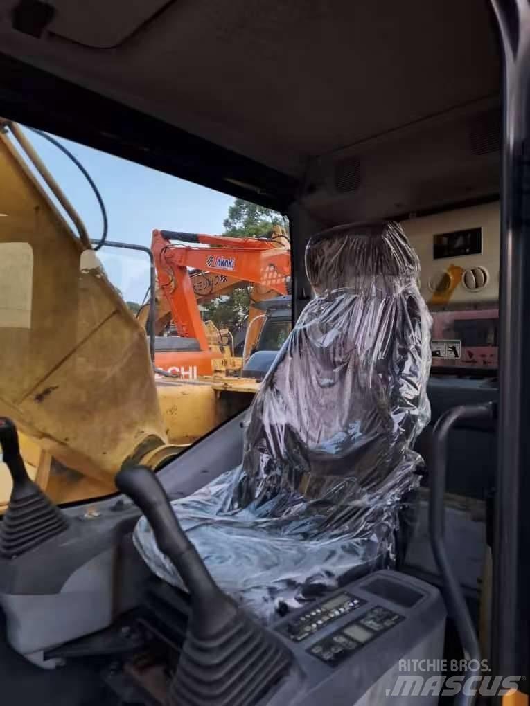 Komatsu PC 200-7 Escavadoras de rastos