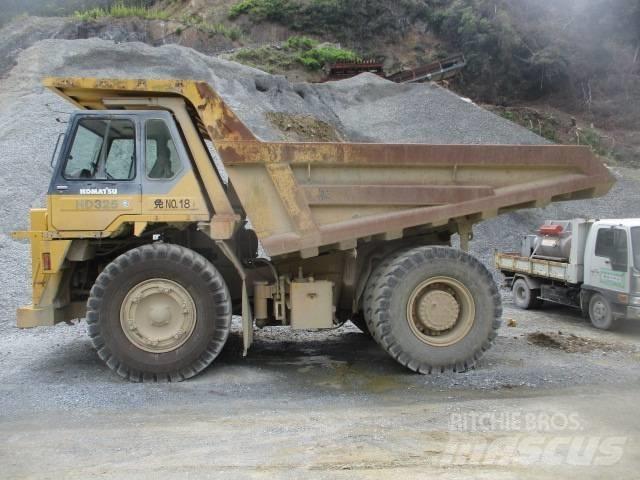 Komatsu HD325-6E0 Dumpers de lagartas