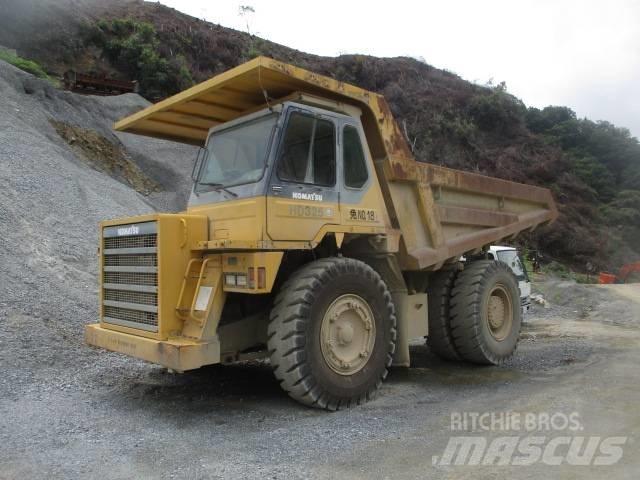 Komatsu HD325-6E0 Dumpers de lagartas