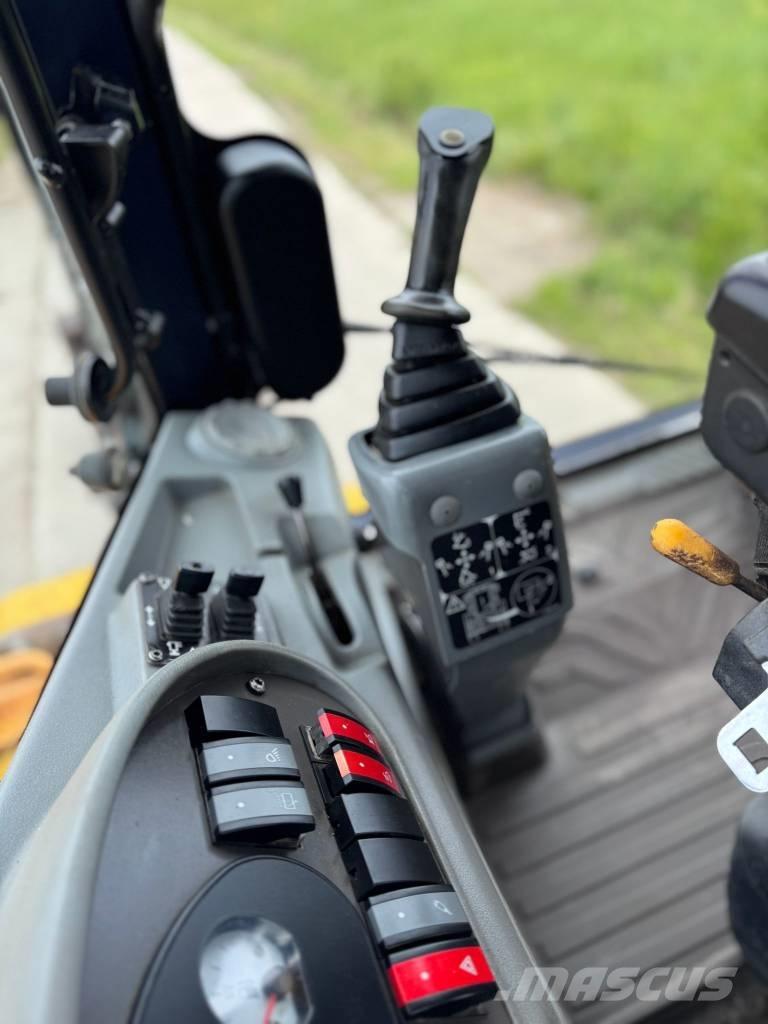 Volvo BL 71, JOYSTICK Retroescavadoras