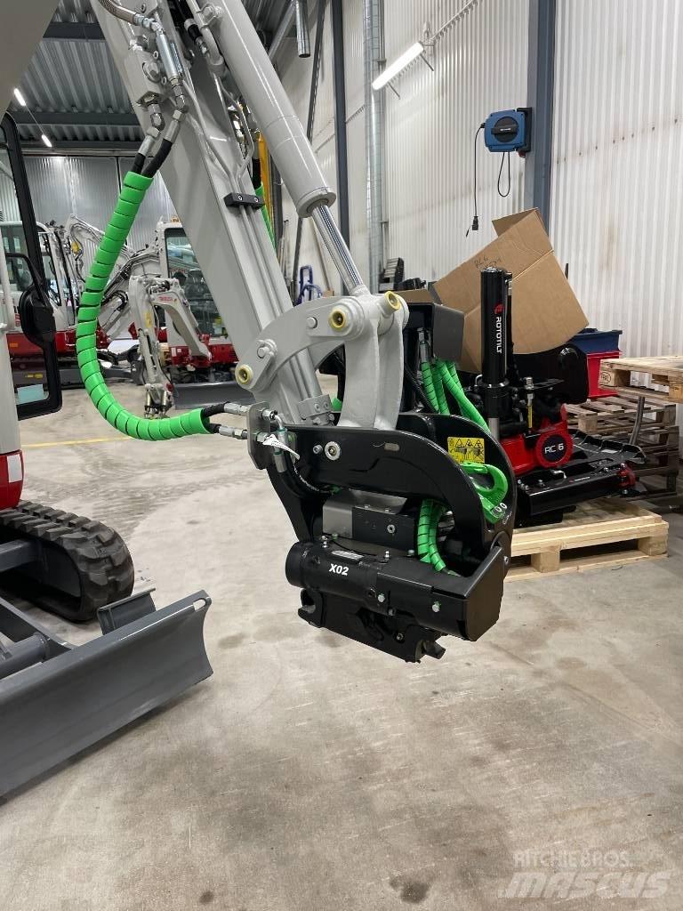 Takeuchi TB 320 Mini Escavadoras <7t