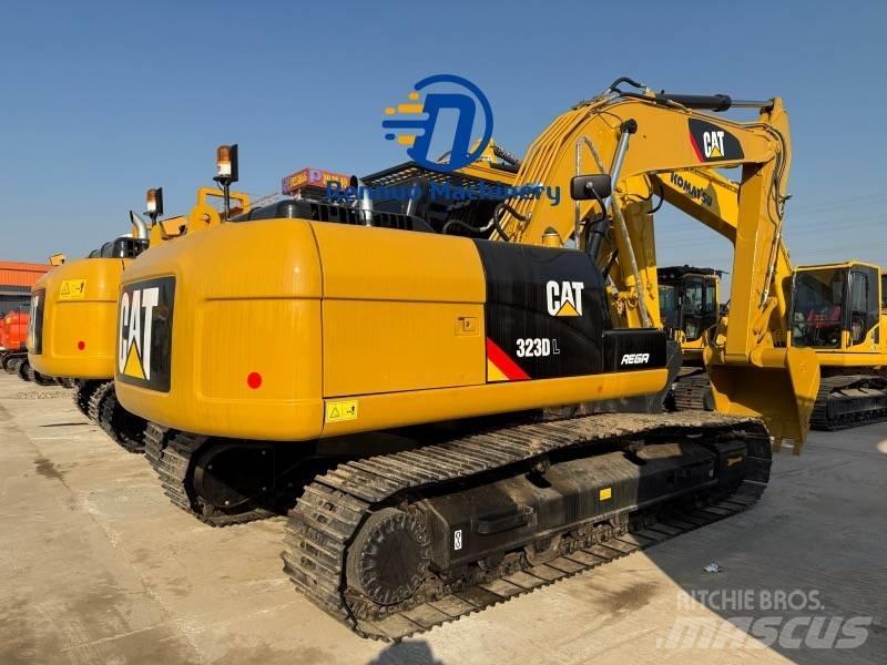 CAT 323D/323/323DL Escavadoras de rastos
