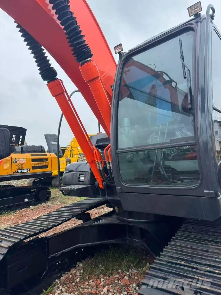 Hitachi ZX 200 Escavadoras de rastos