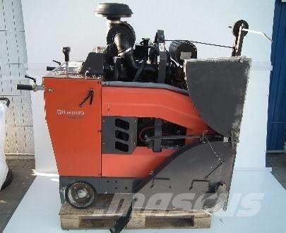 Husqvarna FS 6000D Construção - Outros
