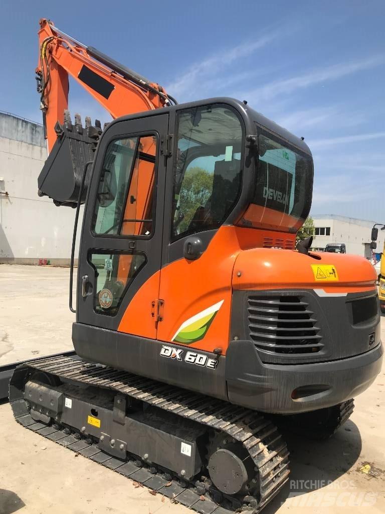 Doosan DX 60 Mini Escavadoras <7t
