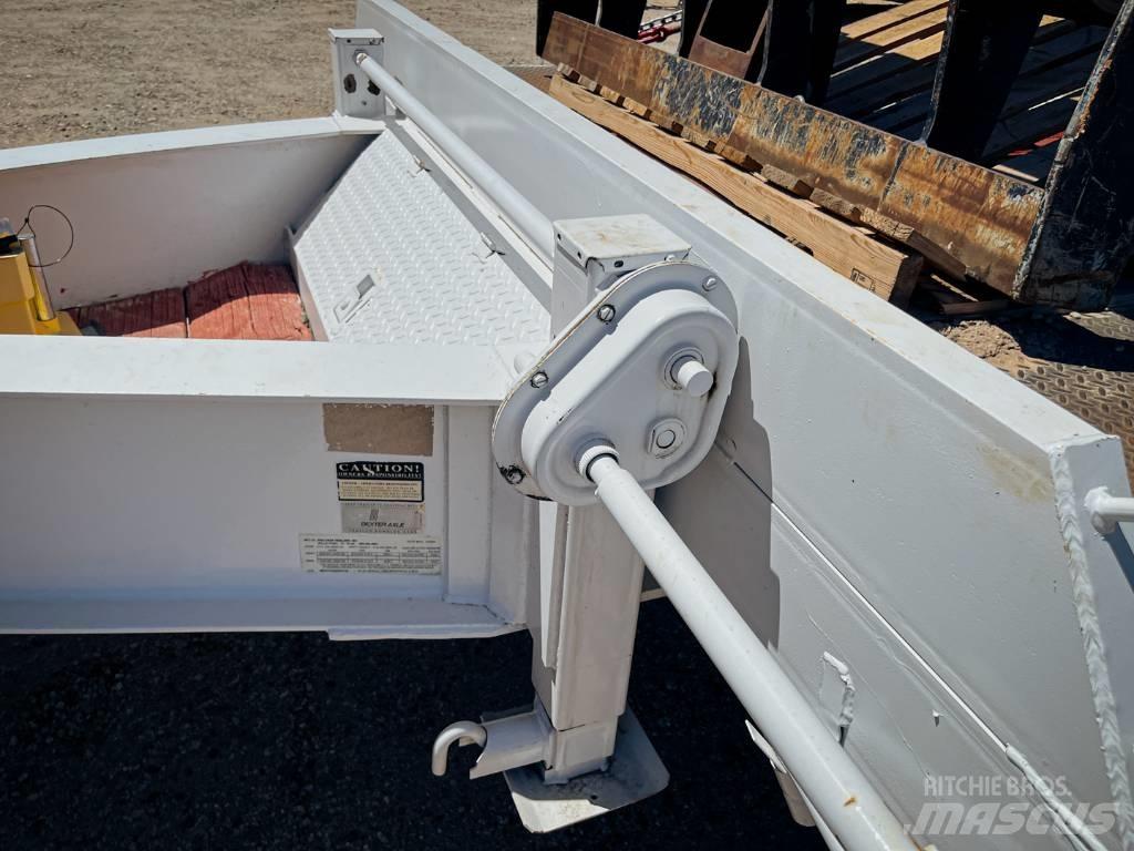  Pro-Trak Trailers Reboques estrado/caixa aberta