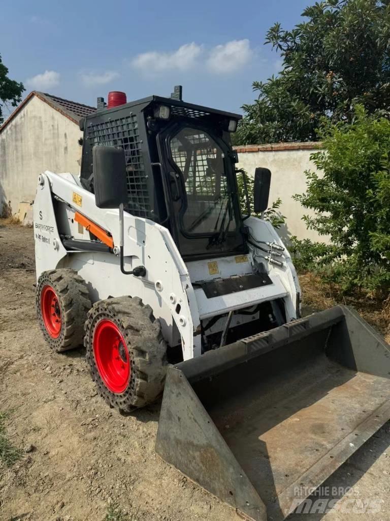 Bobcat S16 Carregadoras de direcção deslizante