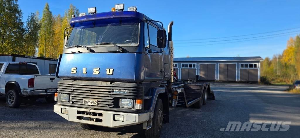Sisu SM 300 Camiões de transporte de máquinas florestais