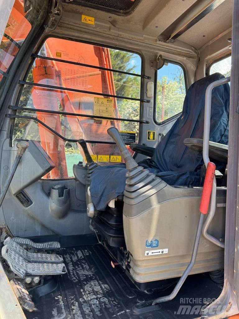 Hitachi ZX 130 Escavadoras de rastos