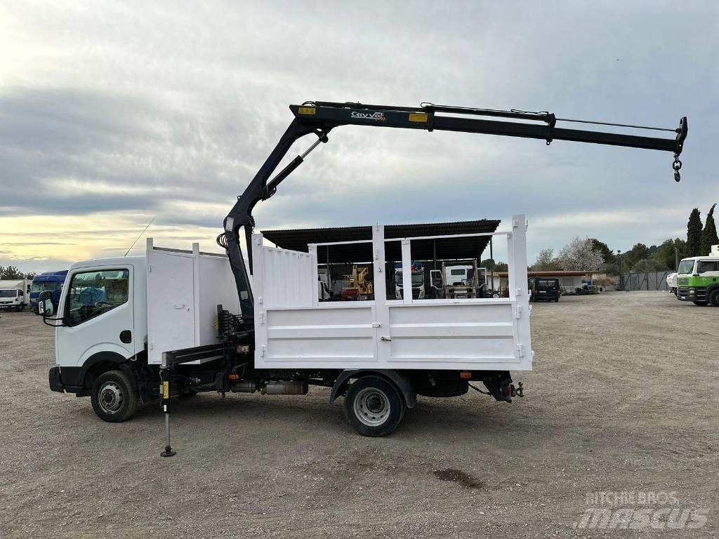 Nissan NT 400 Camiões grua