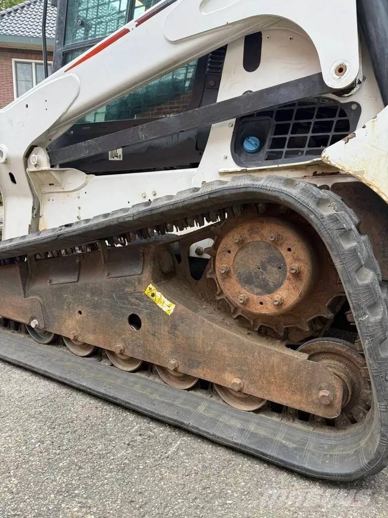 Bobcat T770 Carregadoras de direcção deslizante