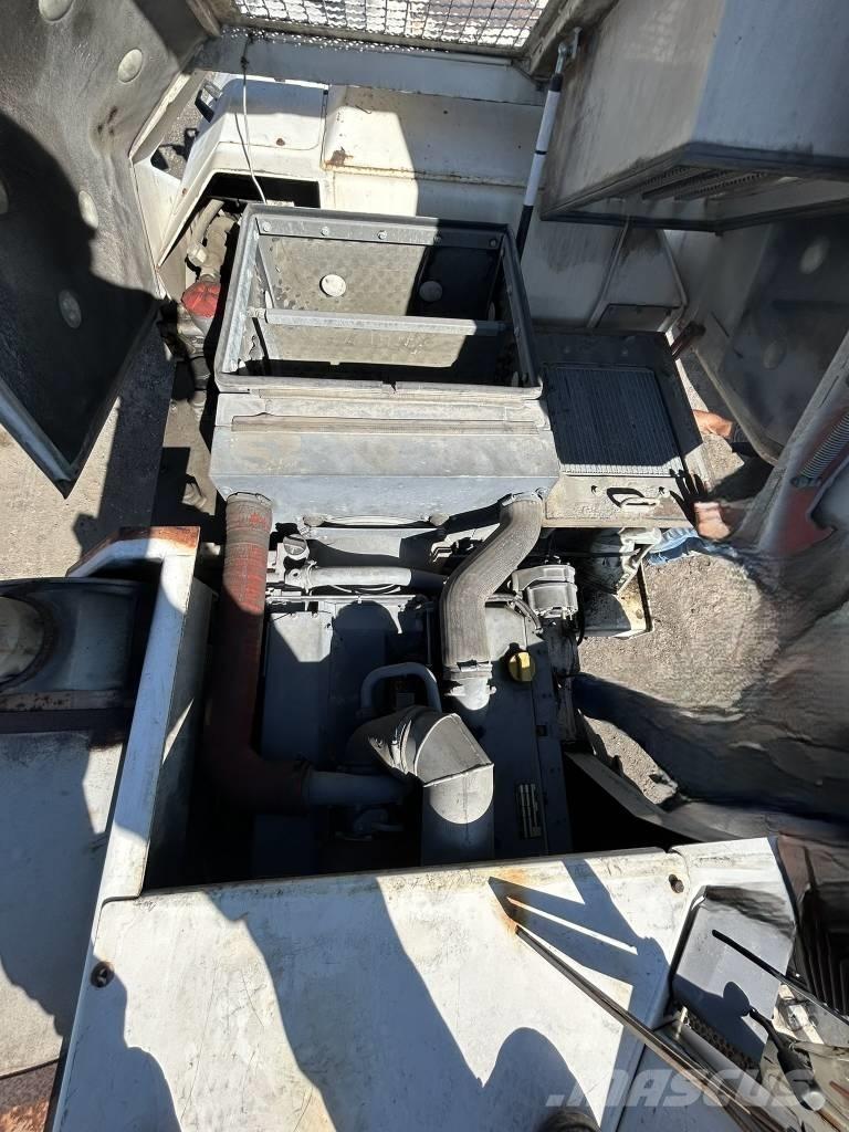 Wirtgen W 1200 F Fresadoras de asfalto