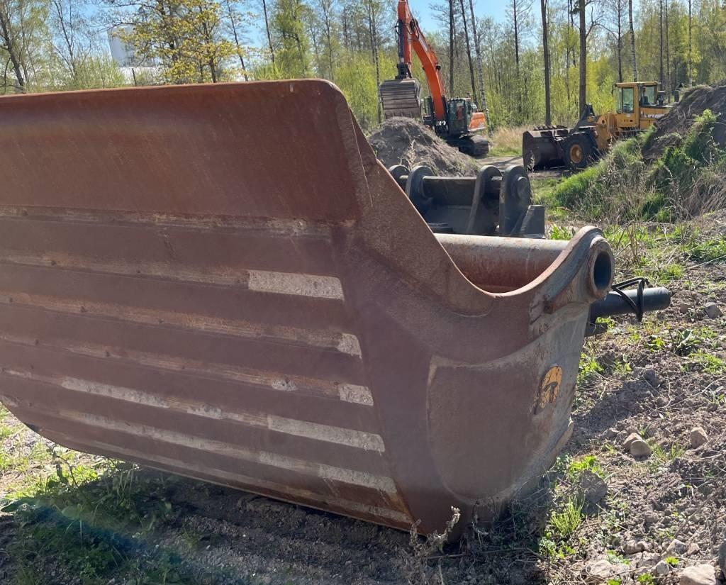 Doosan DX 420 LC Escavadoras de rastos