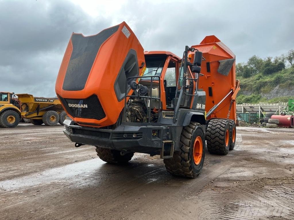 Doosan DA 30 Camiões articulados