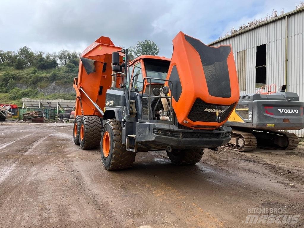 Doosan DA 30 Camiões articulados