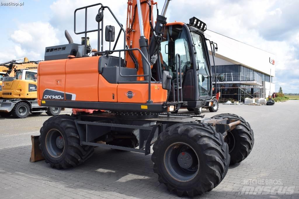 Doosan DX 140 W-5 Escavadoras de rodas