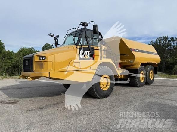 CAT 730C2 Auto-tanques