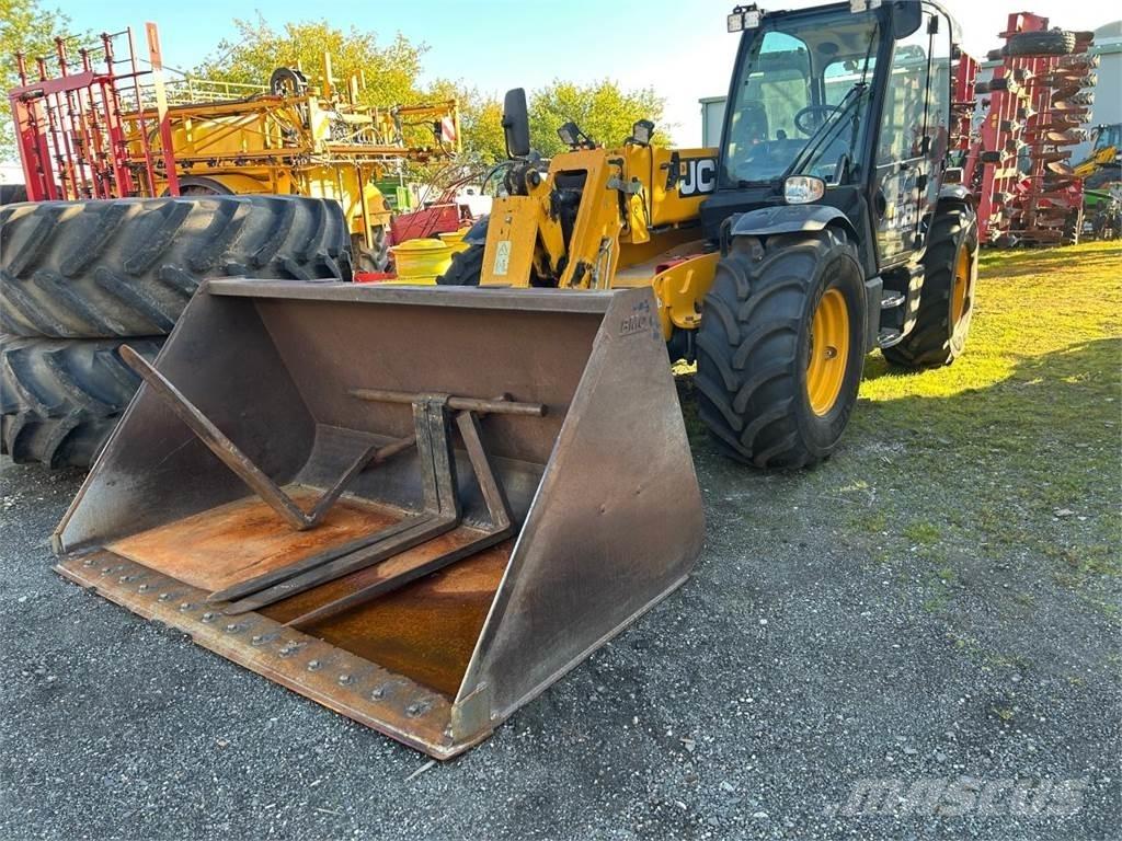 JCB 541-70 AGRIPRO Elevadores braços Telescópicos