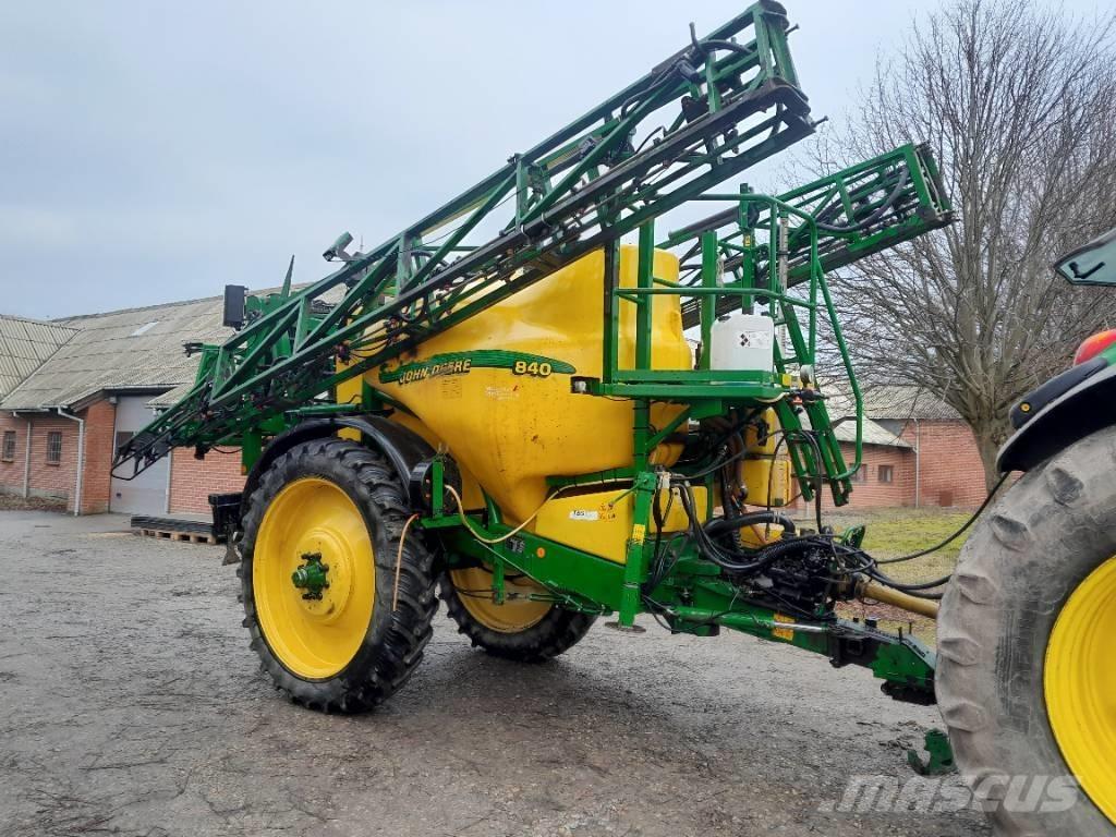 John Deere 840 Pulverizadores rebocados