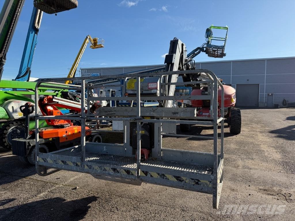 Manitou 280 TJ Elevadores braços articulados