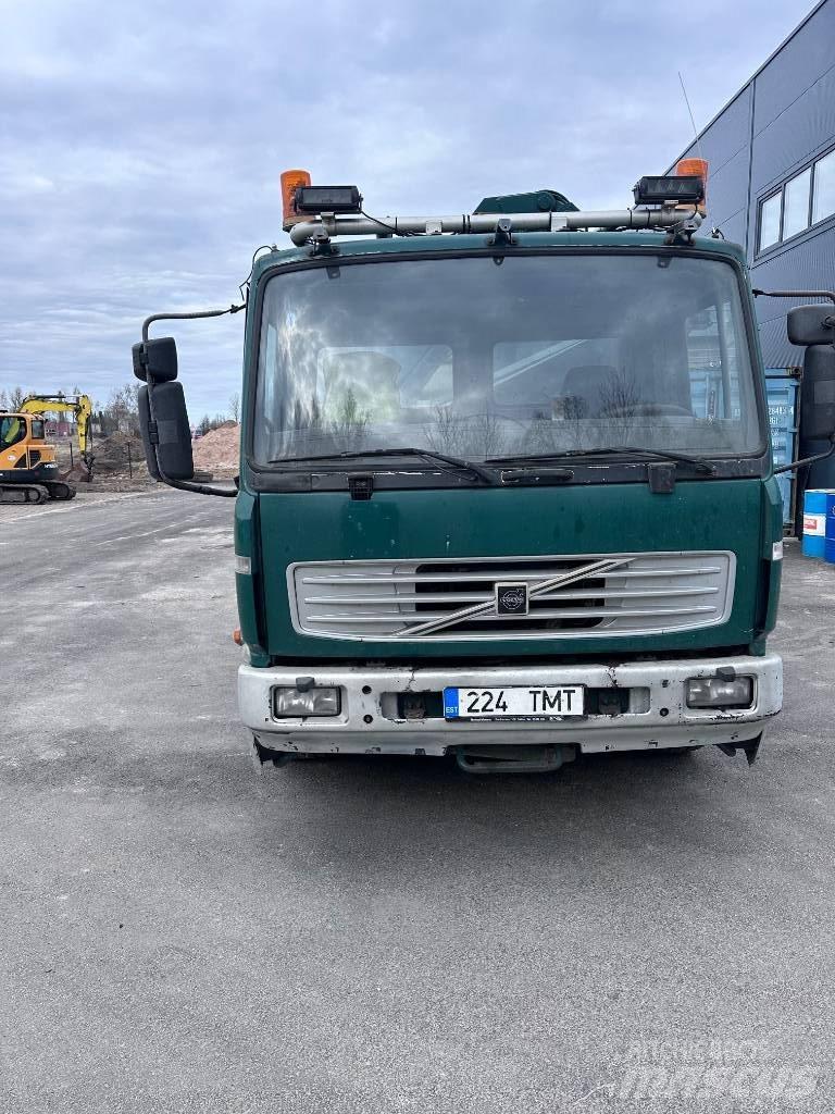Volvo FL 6 Camiões de guincho/estrado