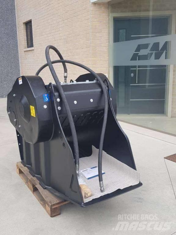 MB Crusher BF 60.1 Baldes britadores