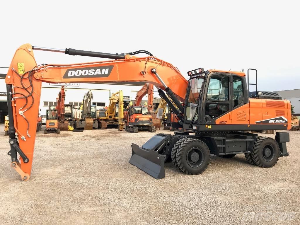 Develon DX 210 W-7 Escavadoras de rodas