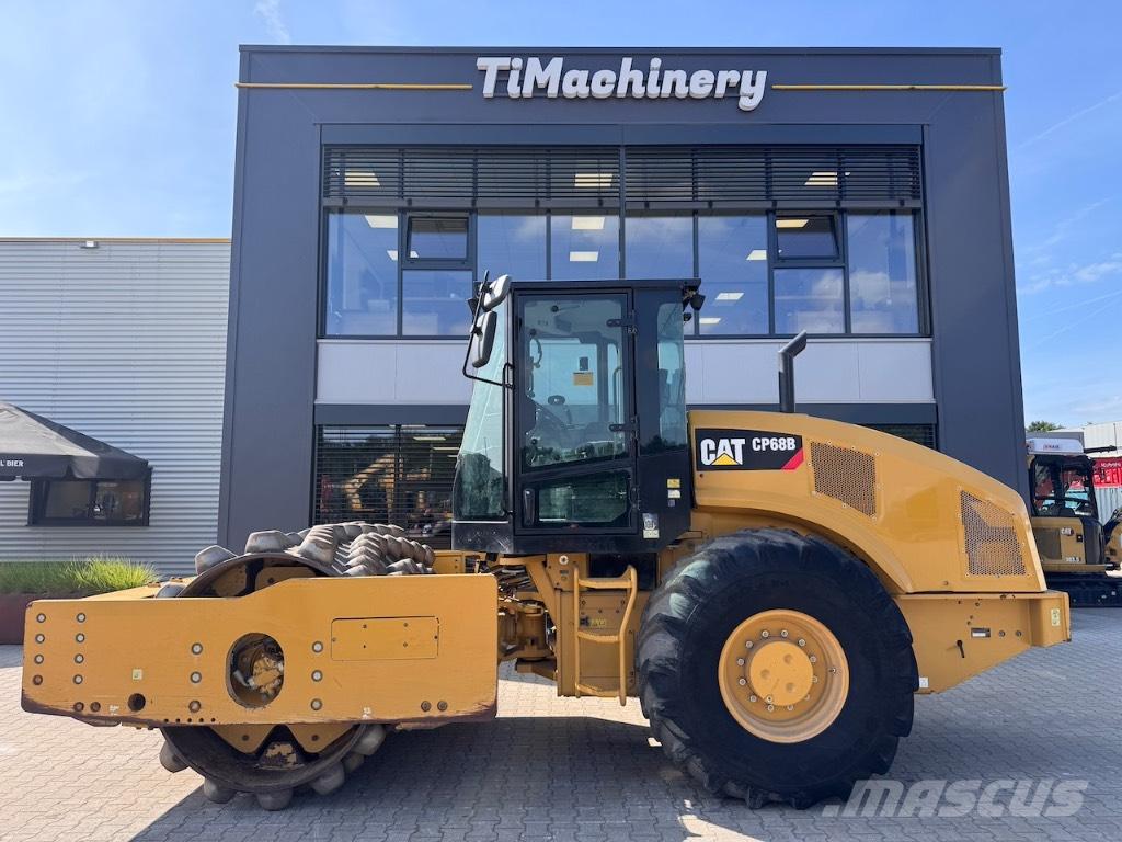 CAT CP 68 B Compactadores para terra