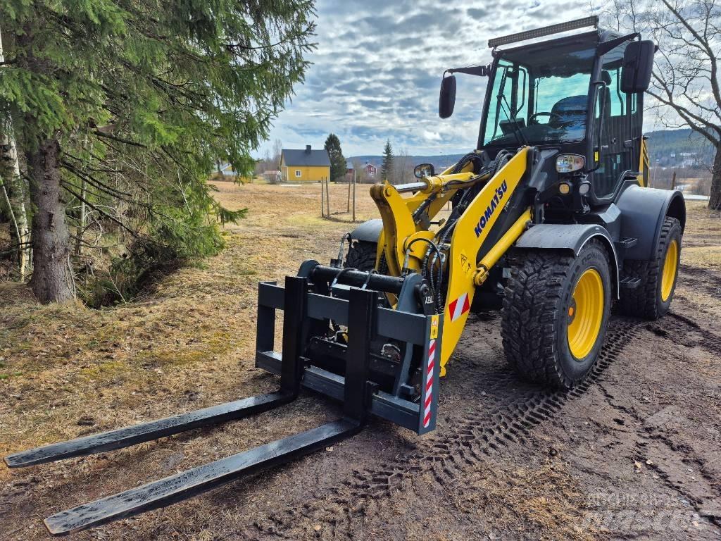 Komatsu WA 100 M Pás carregadoras de rodas
