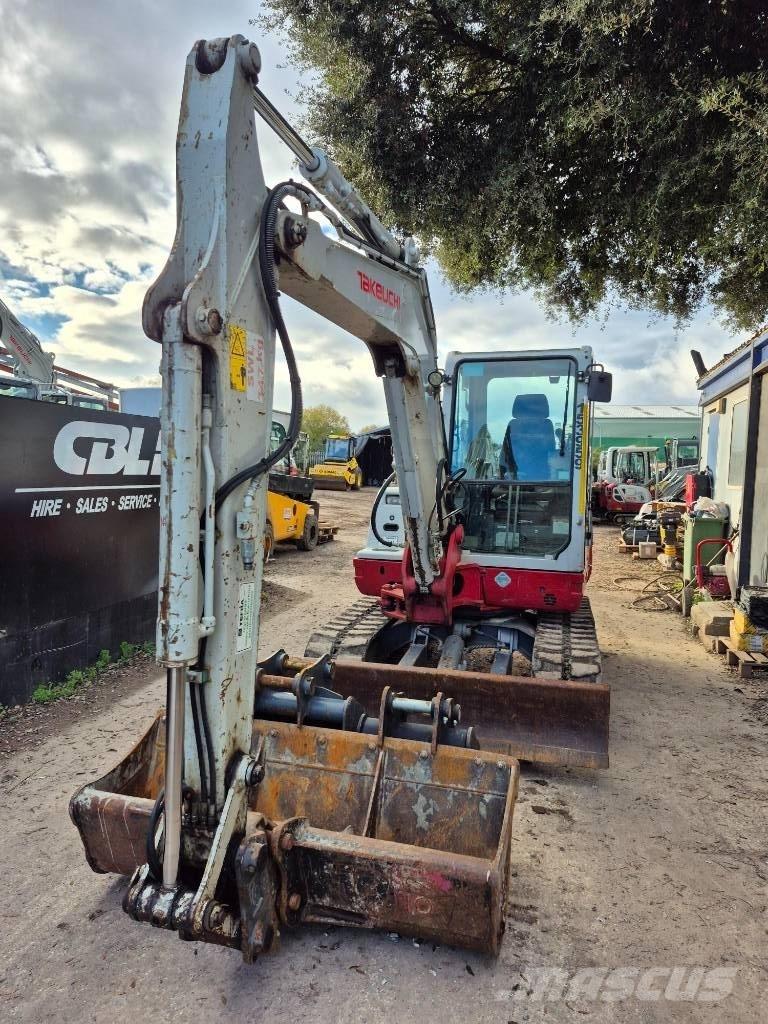 Takeuchi TB250 Mini Escavadoras <7t