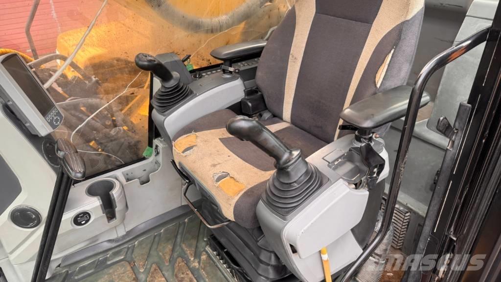 CAT 352 F Escavadoras de rastos