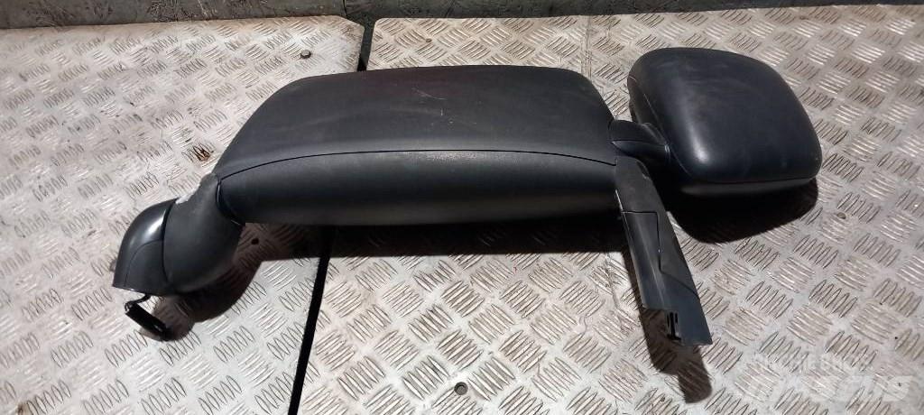 Scania G 400   1723519 Cabines e interior