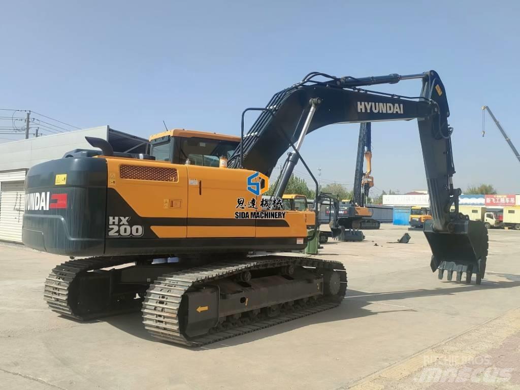 Hyundai HX200N Escavadoras Midi 7t - 12t