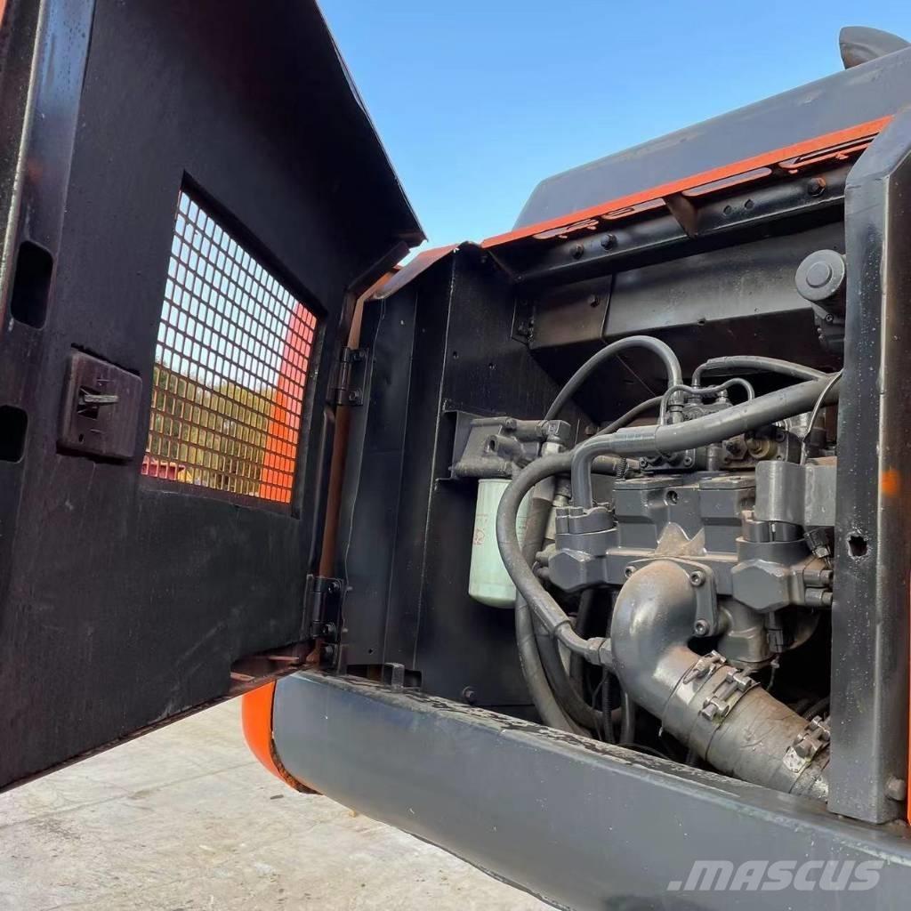 Hitachi ZX200 Escavadoras de rastos