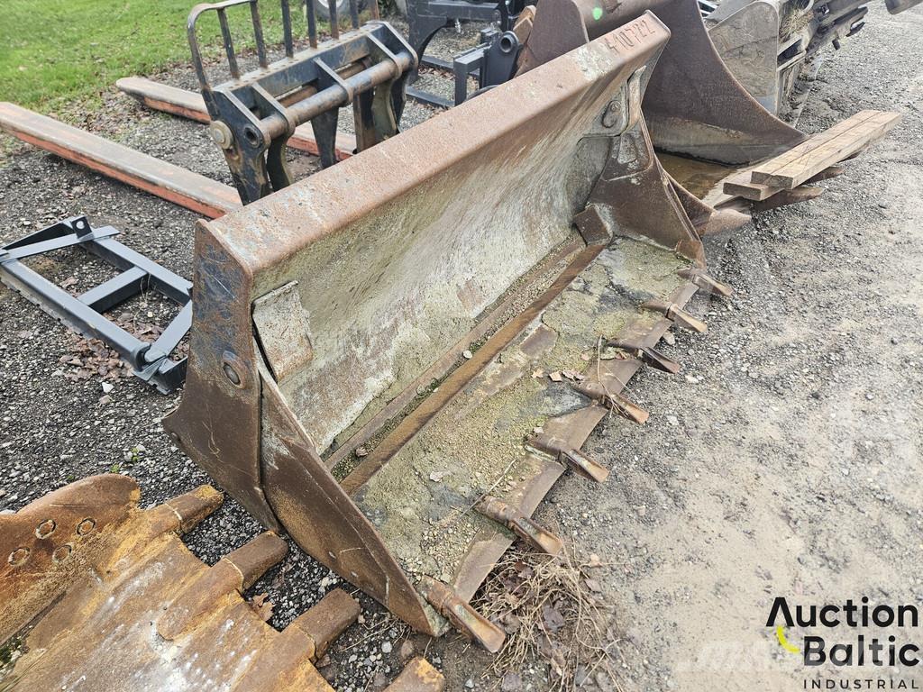 Crocodile bucket Baldes