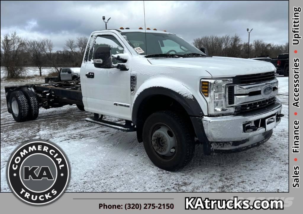 Ford F 550 XLT SD Camiões de chassis e cabine
