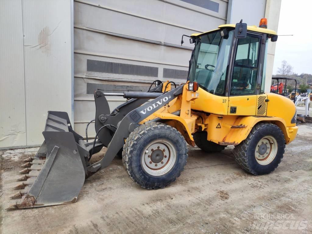 Volvo L 30 B Pás carregadoras de rodas