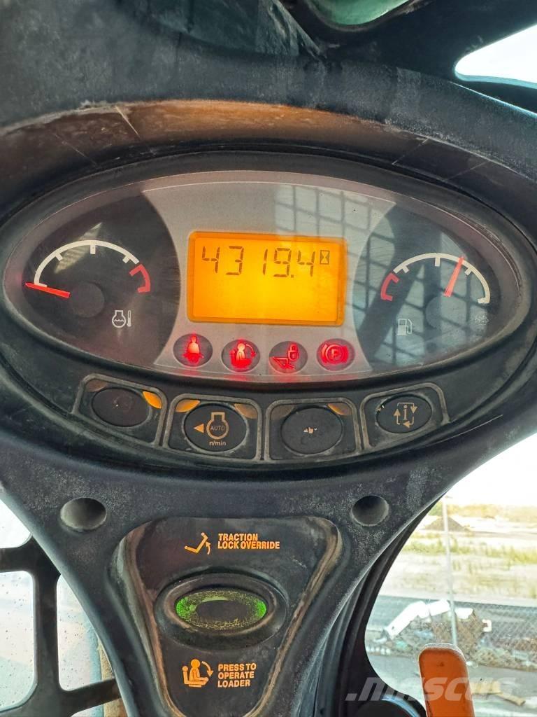 Bobcat S570 Carregadoras de direcção deslizante
