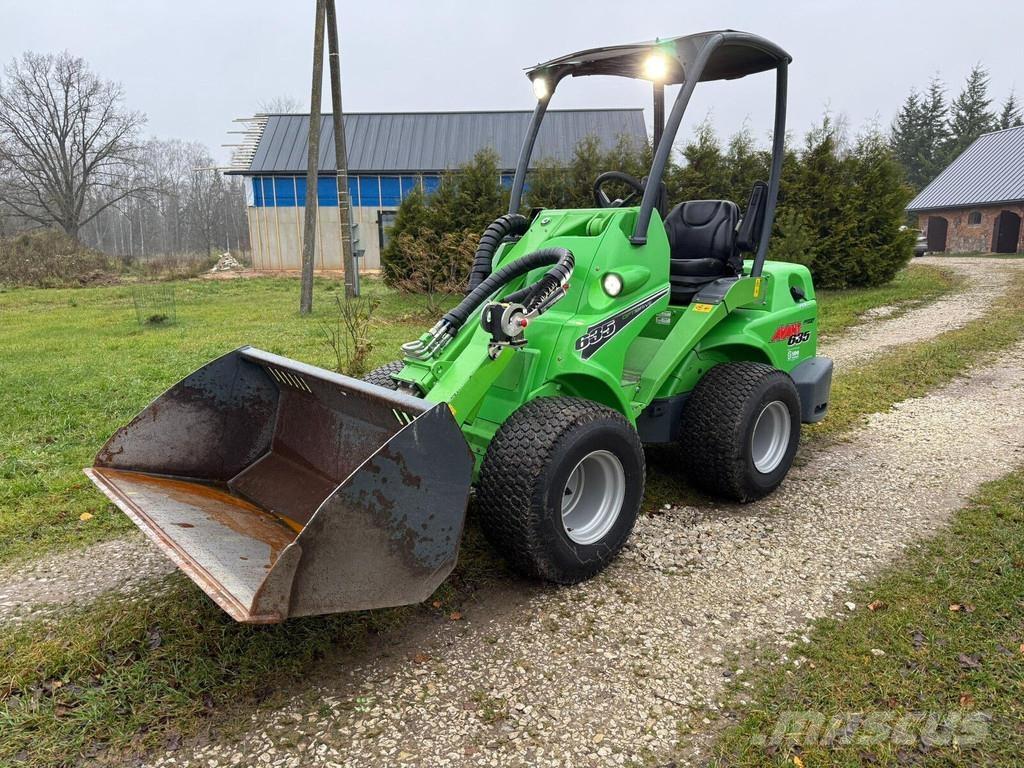 Avant 635 Pás carregadoras de rodas