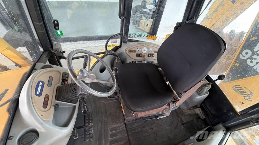 Komatsu WB 93 R Retroescavadoras