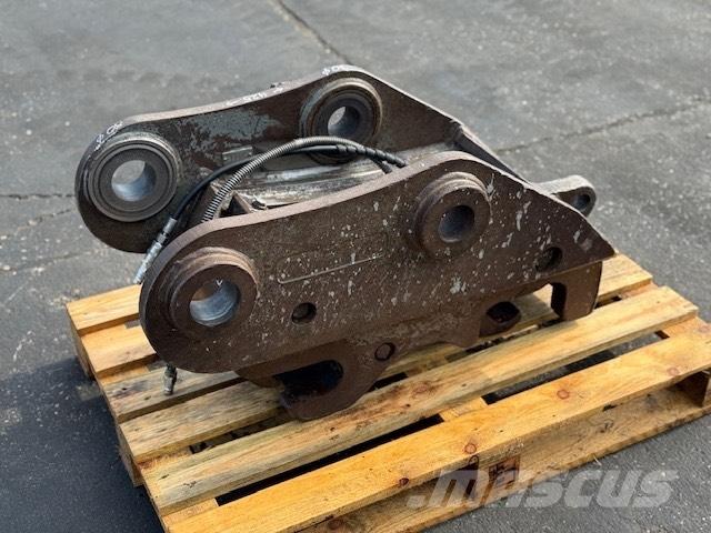Liebherr R 906 LC Conectores
