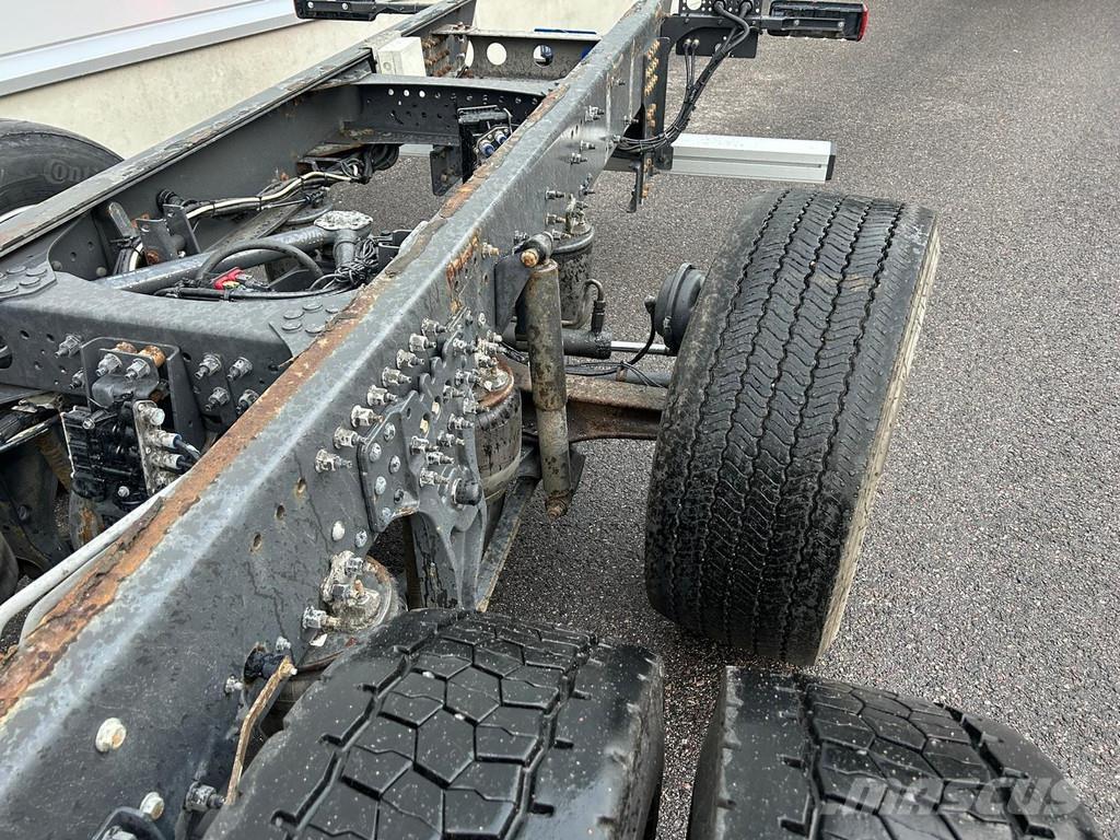 Volvo FH Camiões de chassis e cabine