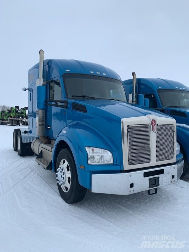 Kenworth T-880 Tractores (camiões)