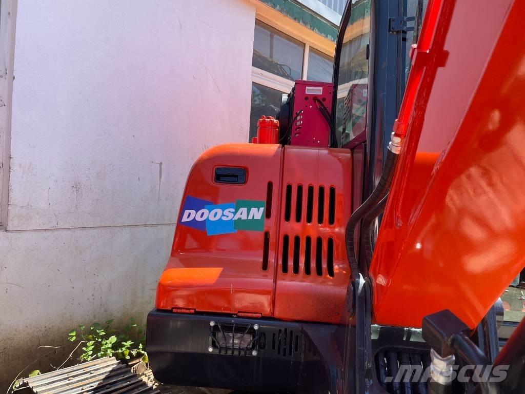 Doosan DX 60 Escavadoras de rastos